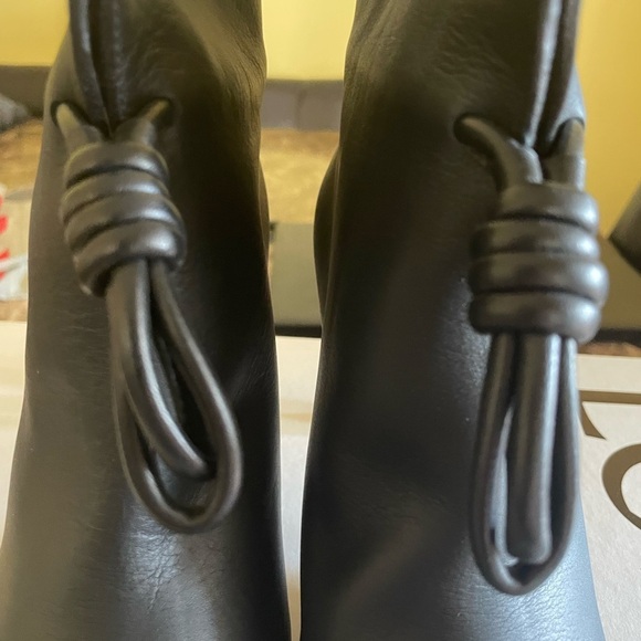 Loewe Black Pointed Toe Flamenco Ankle Stiletto Heel Pull On Boots Size 6 - Picture 5 of 12